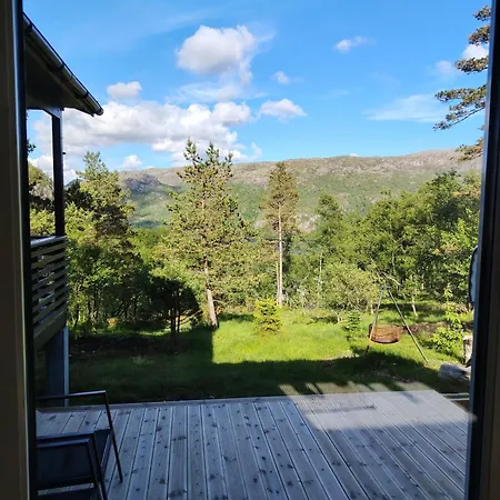 Feriehus Cozy In The Gilja Paradise